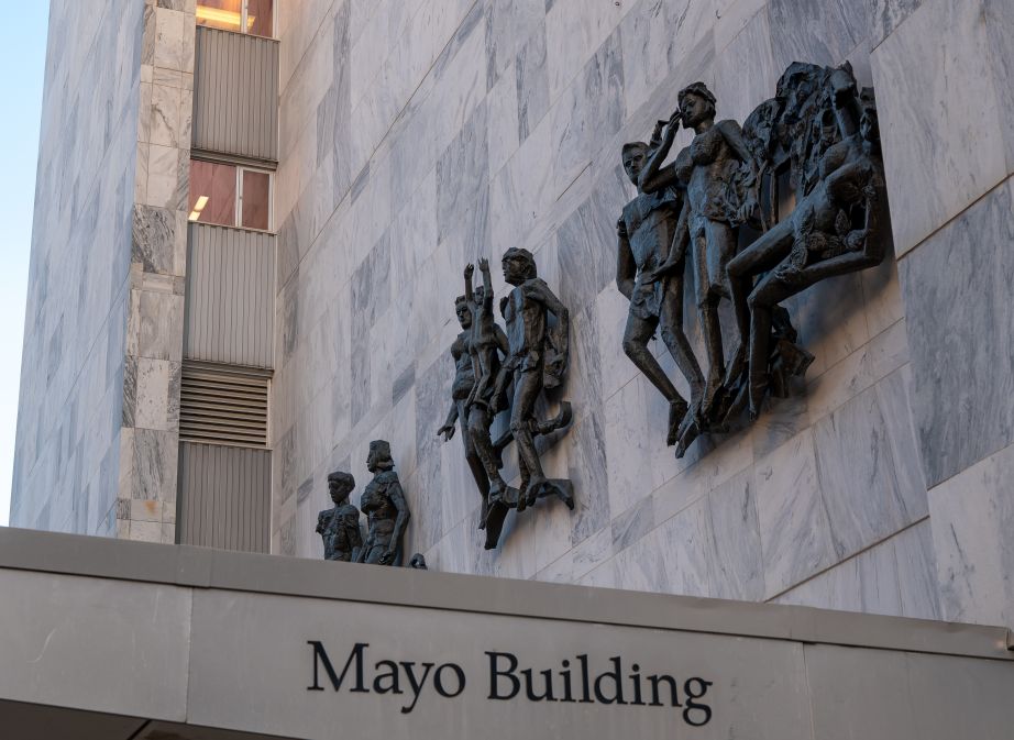 U.S. Appeals Court Revives Lawsuit Against Mayo Clinic Over COVID-19 Vaccine Firings - Adobe Stock Image by scandamerican